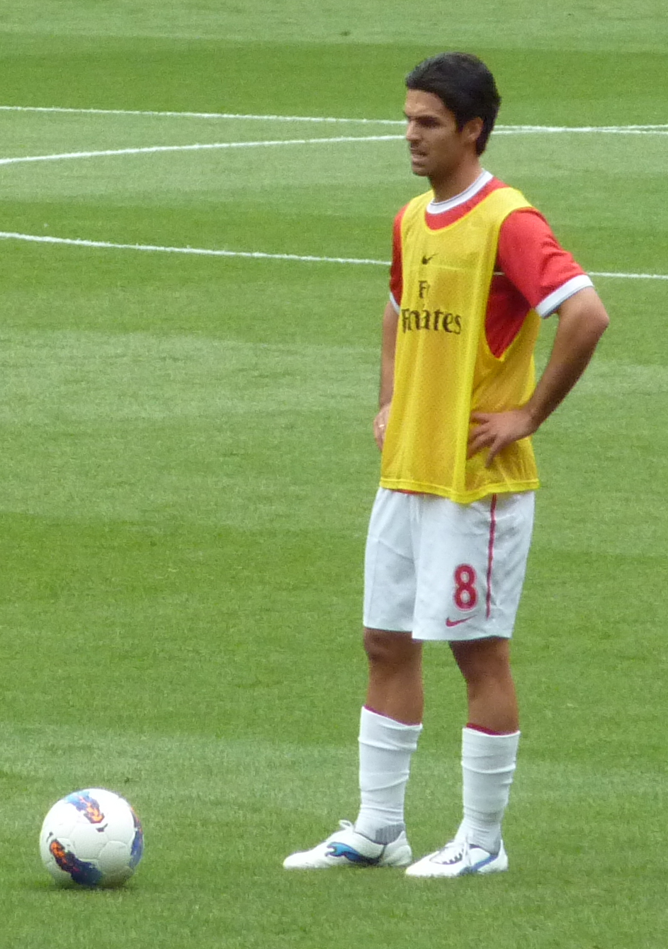 Mikel Arteta renova contrato por quatro anos com o Arsenal